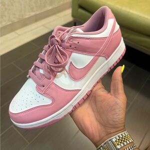 Nike Women's Pink and White Low-Top Sneakers